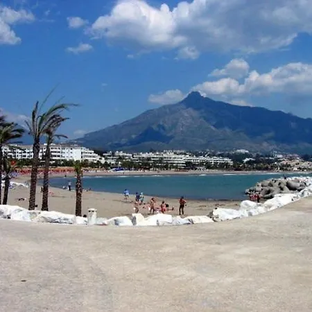 La Colonia Πανσιόν