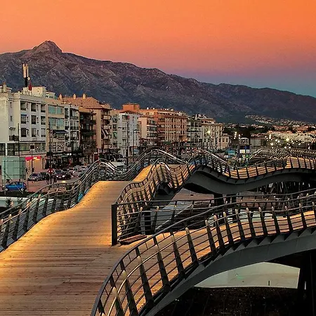 La Colonia Πανσιόν 2*