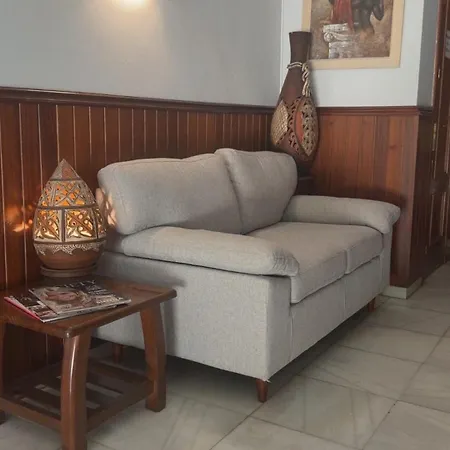 La Colonia Μαρμπέλλα